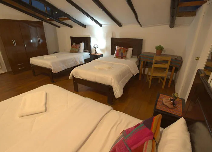 Piedra Wasi Urubamba