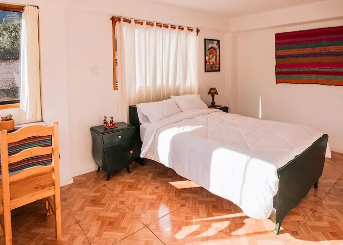 Piedra Wasi * Urubamba