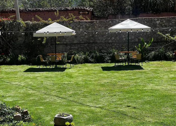 Piedra Wasi * Urubamba